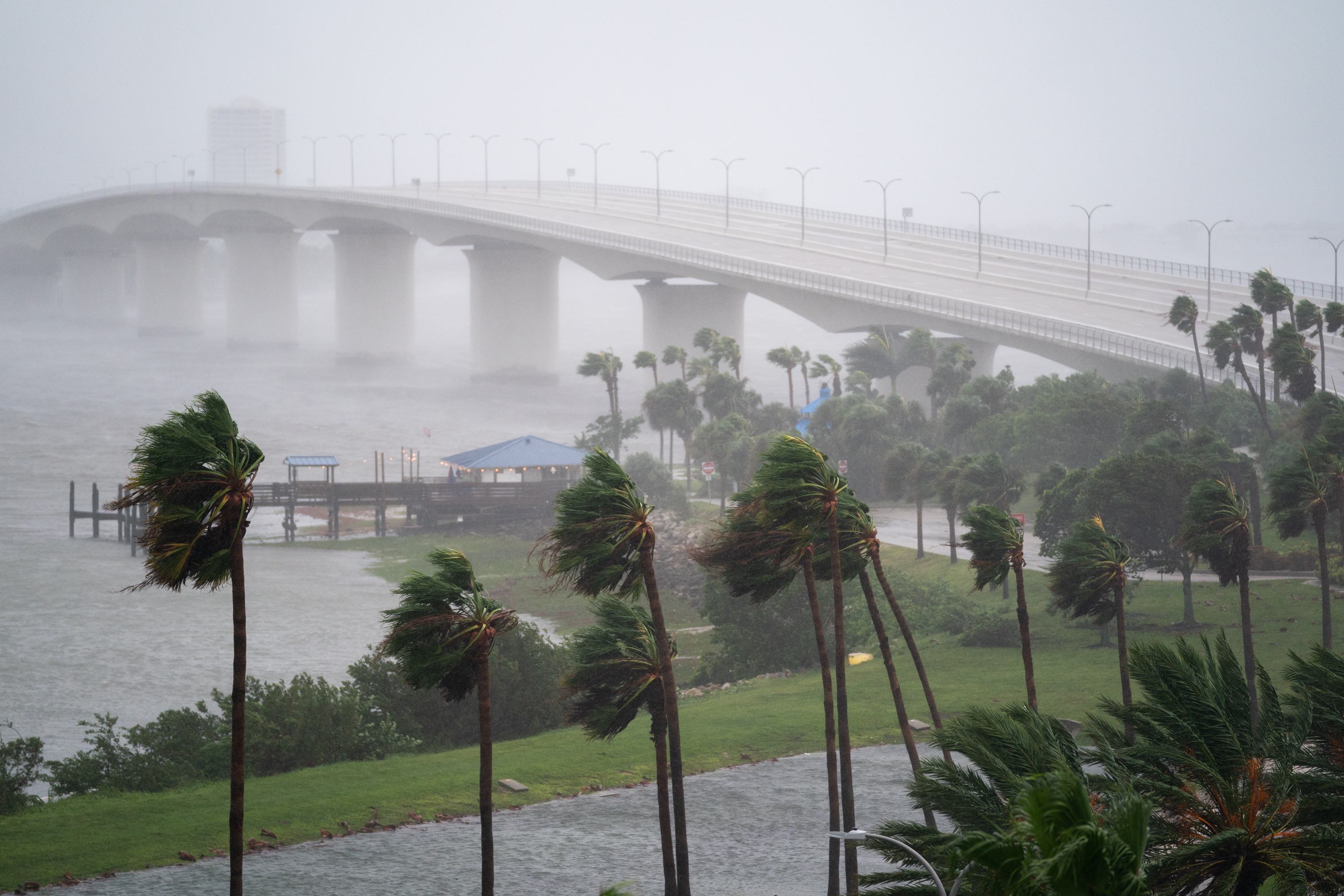 Hurricane Ian Timelapse Video Shows Storm Surge Completely Flood Fort Myers