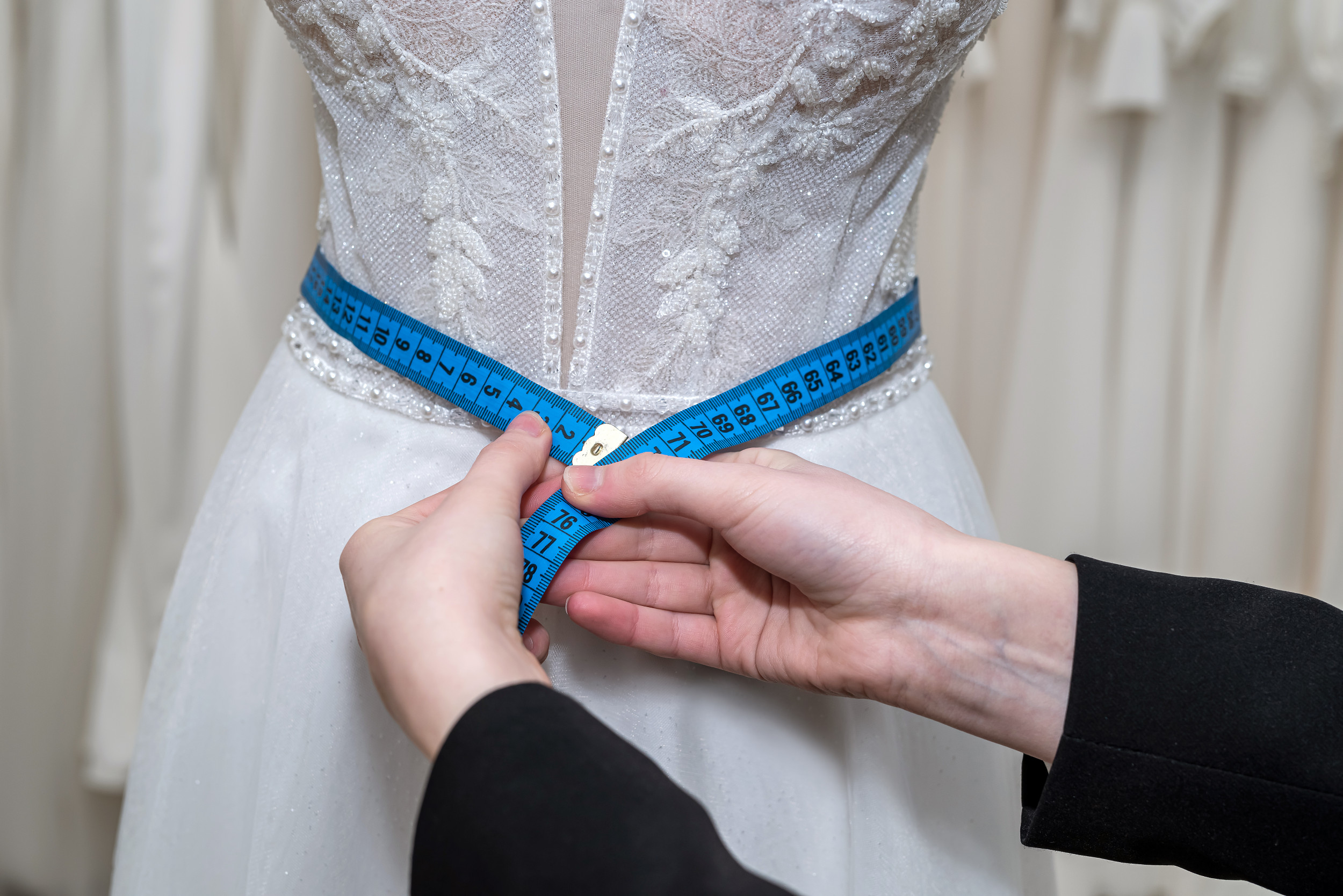 Bridal Store Forcing Woman to Sign $489 Waiver or Lose Weight Backed