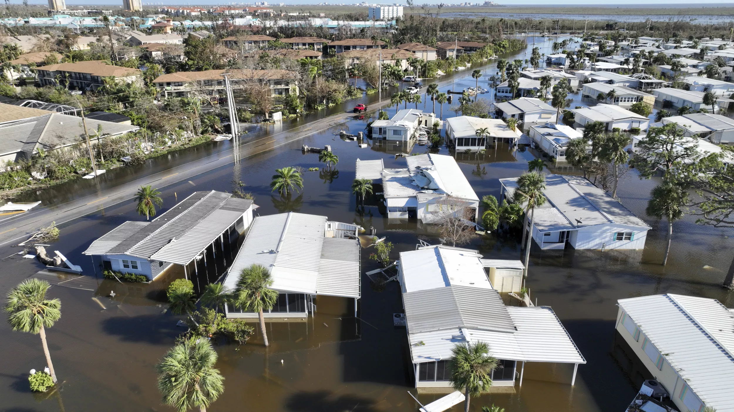 Pictures of Hurricane Ian Aftermath in Fort Myers Show Destruction of Area - Vimarsana News