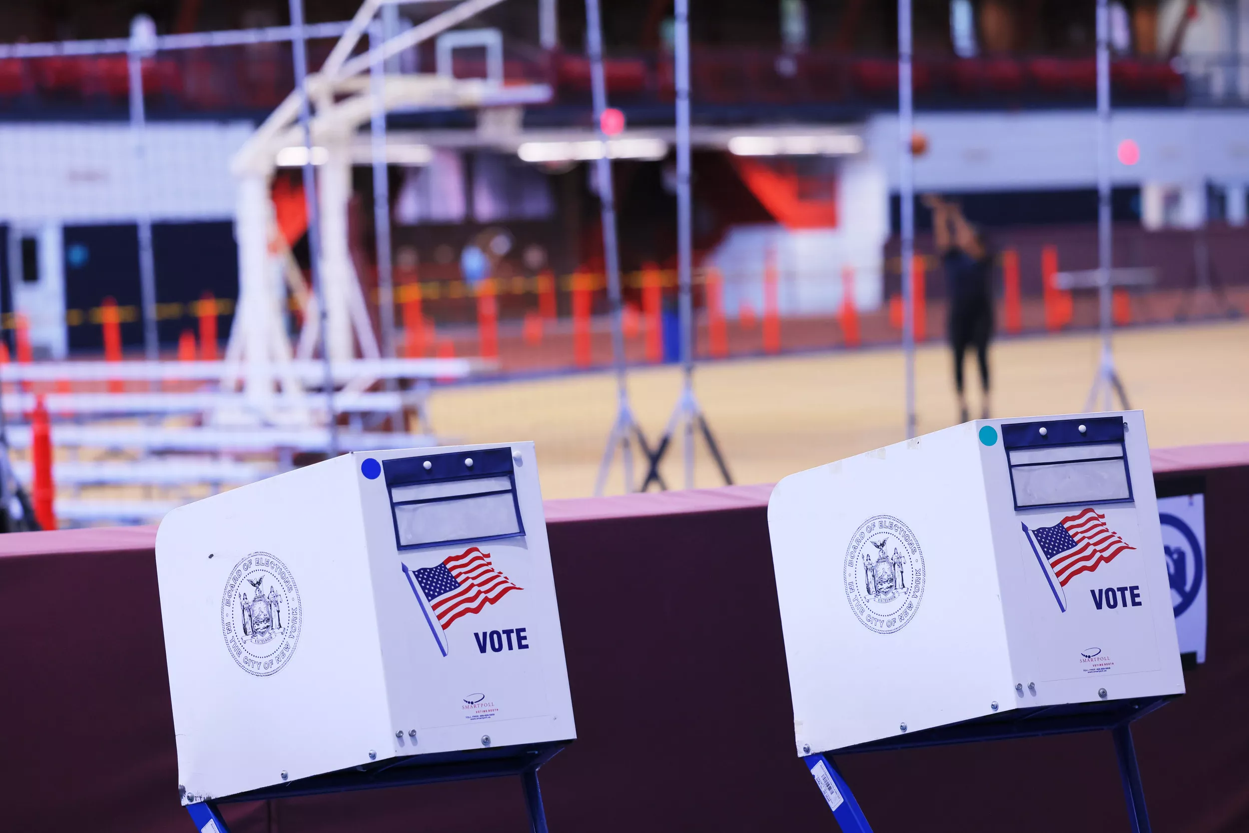 Key Midterm States See Faster Economic Decline Than Average - Vimarsana News