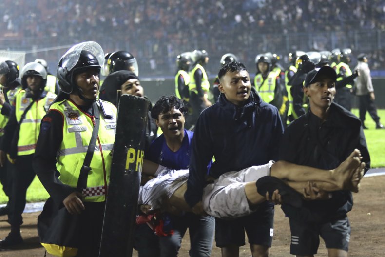 muertes de futbol en indonesia