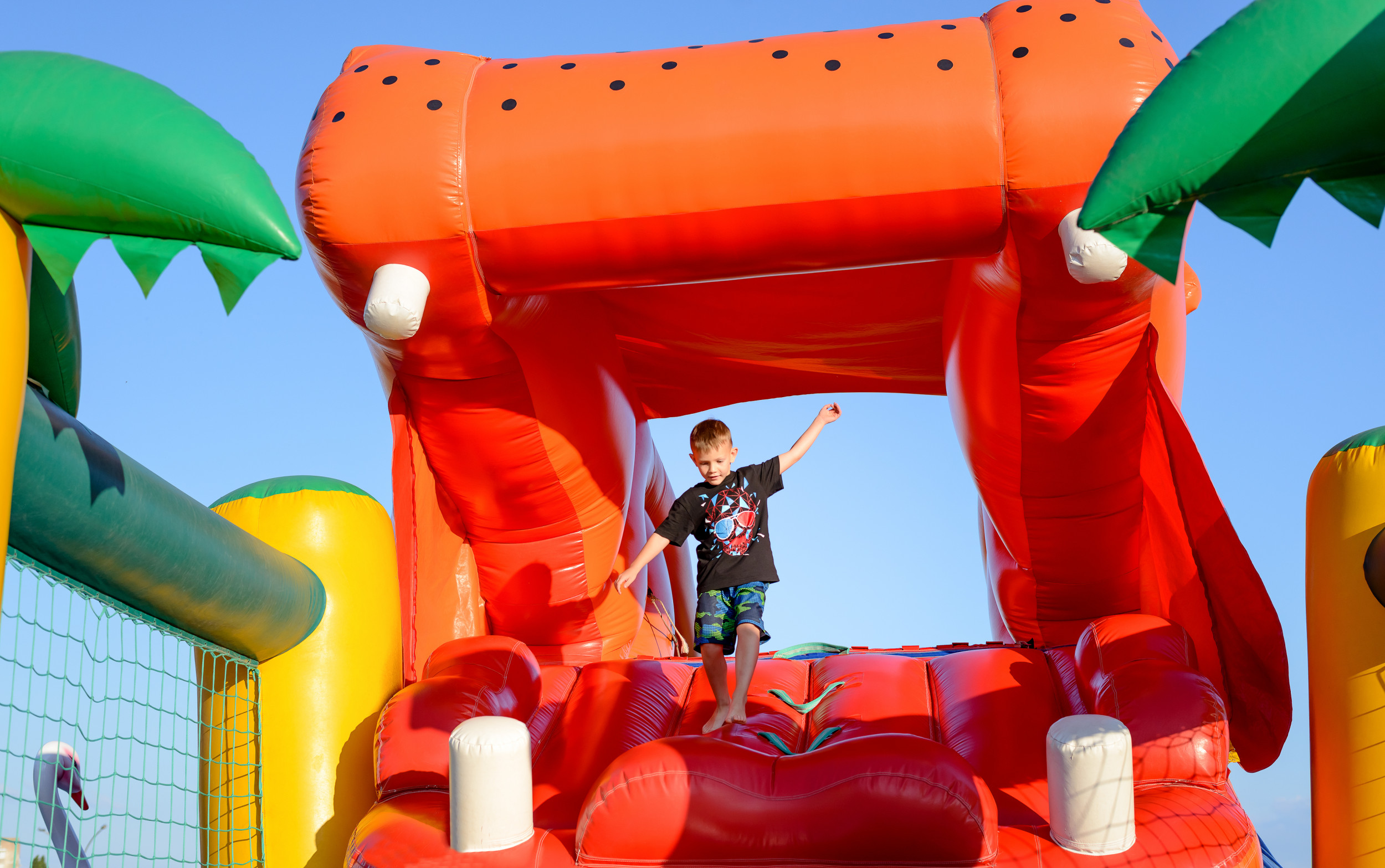 Neighbor Backed for Not Inviting 'Screaming' Girl To Bounce House Party