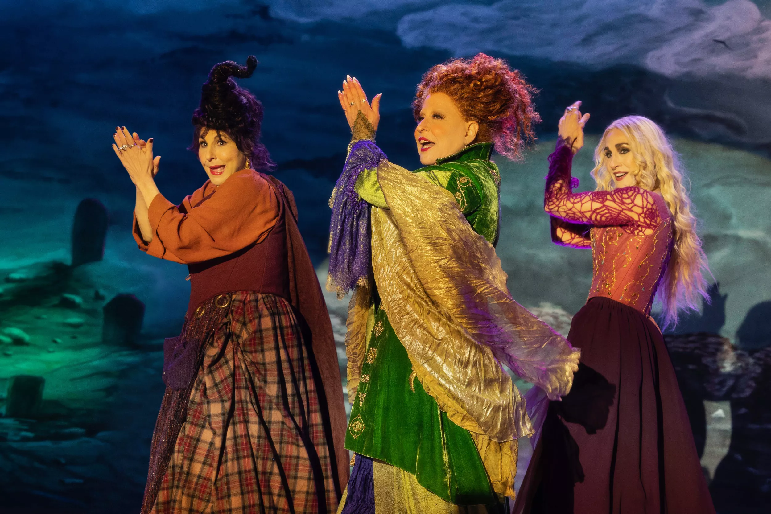 Cast of 'Hocus Pocus' Speak on Making Movie Number 3: 'Never Say Never' - Vimarsana News