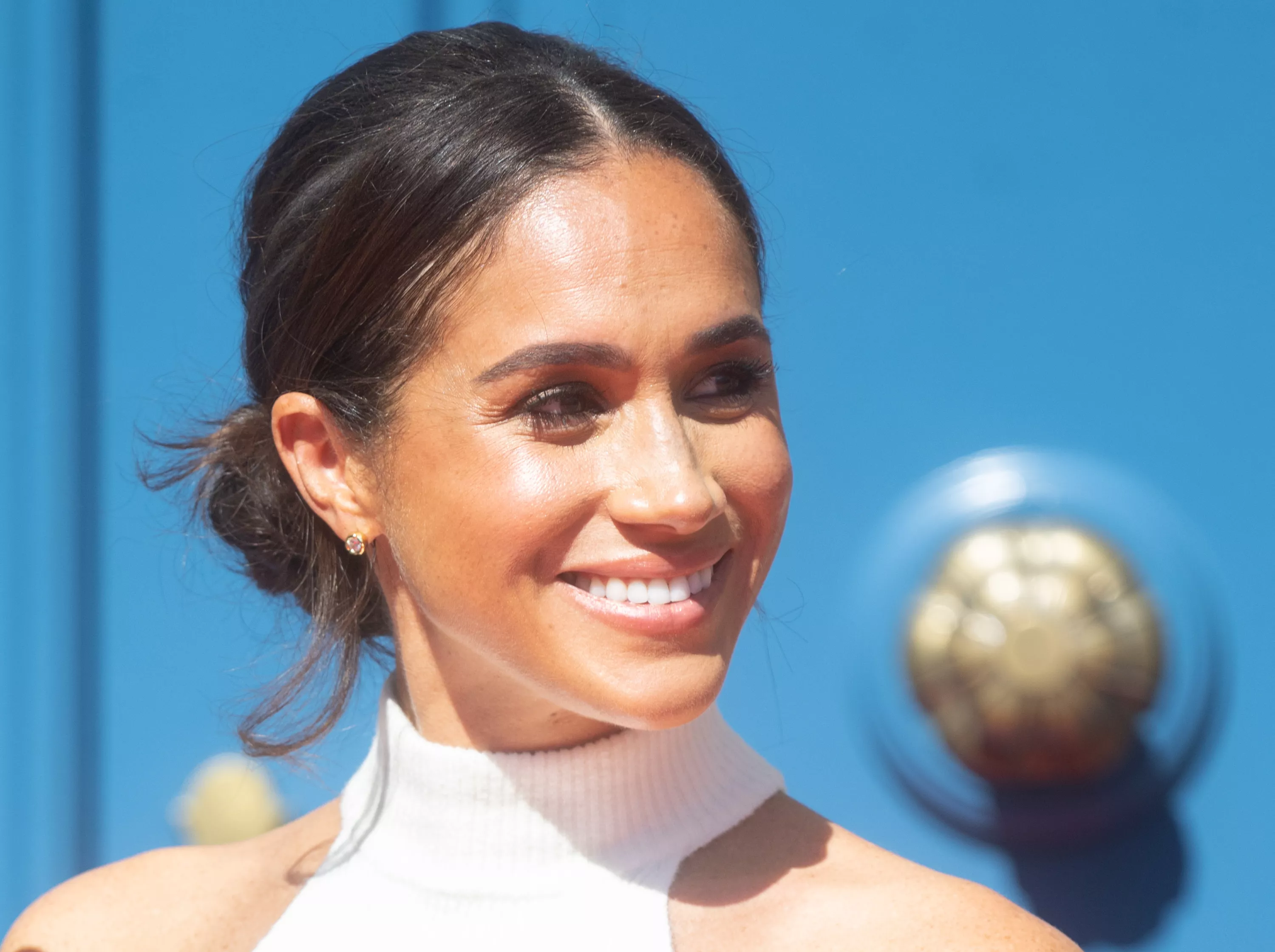 Meghan Should Tread 'Carefully' With Royal Bombshells as Podcast Returns - Vimarsana News