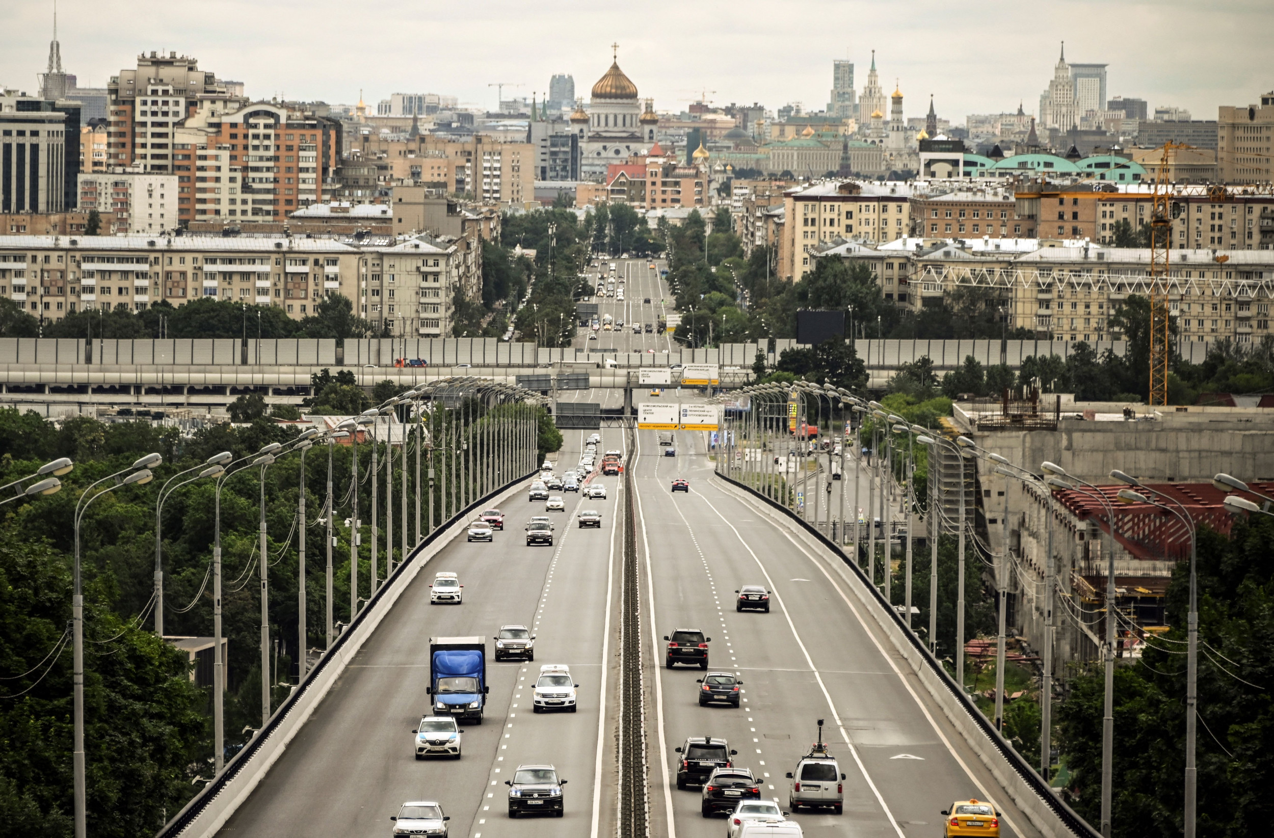 Russian Market Drops Amid Report Of Putin Making National Address 