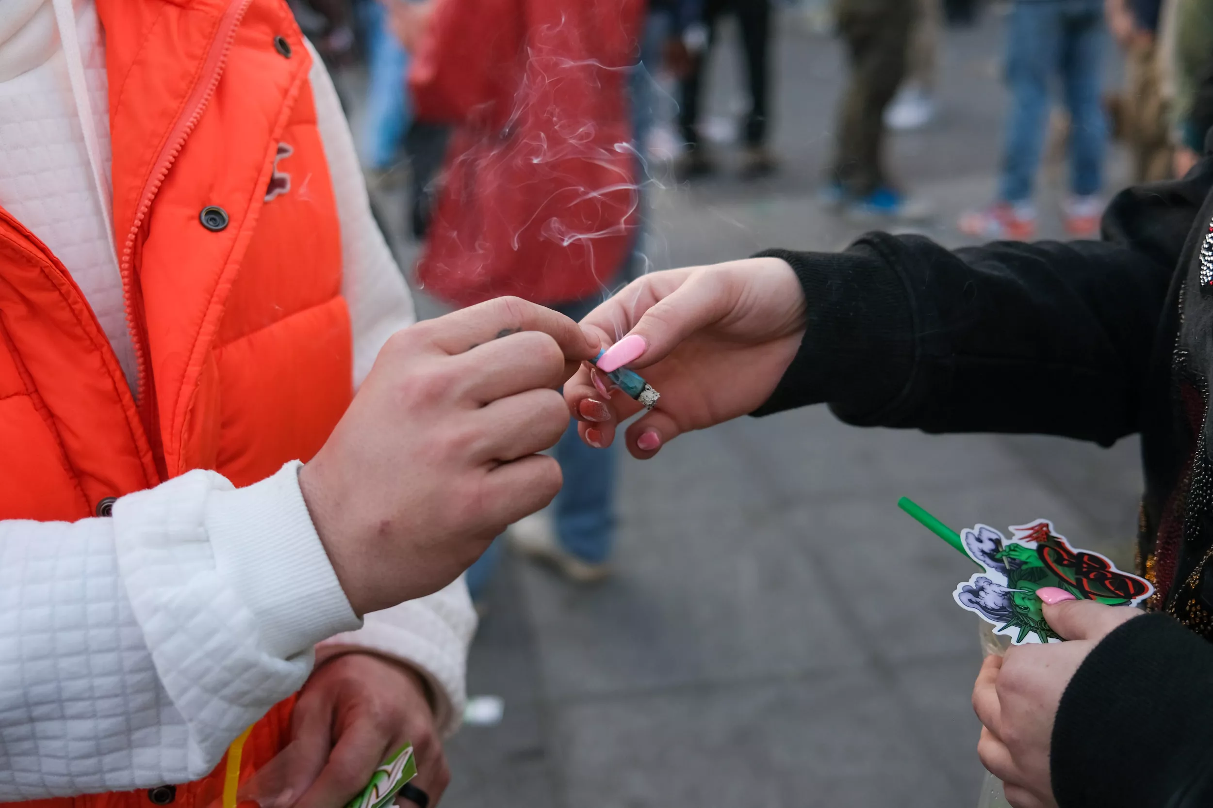 Republicans Applaud Biden for Marijuana Decision: 'The Right Direction' - Vimarsana News