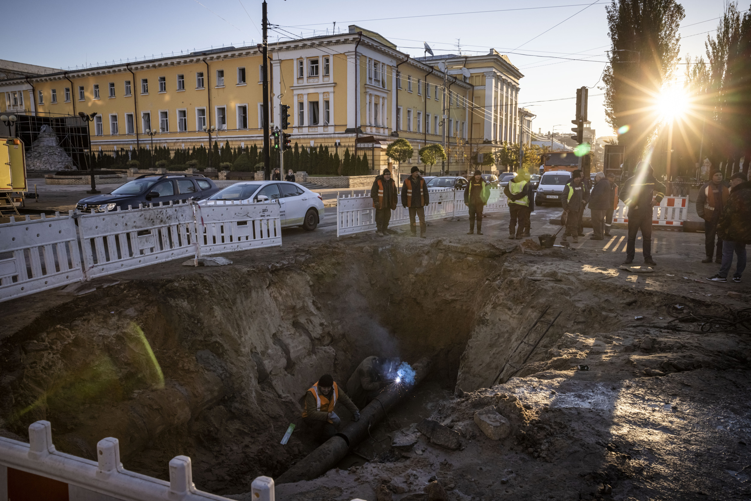 Russian TV Excuses for Ukraine Strikes Jar With Images of Civilian Assaults