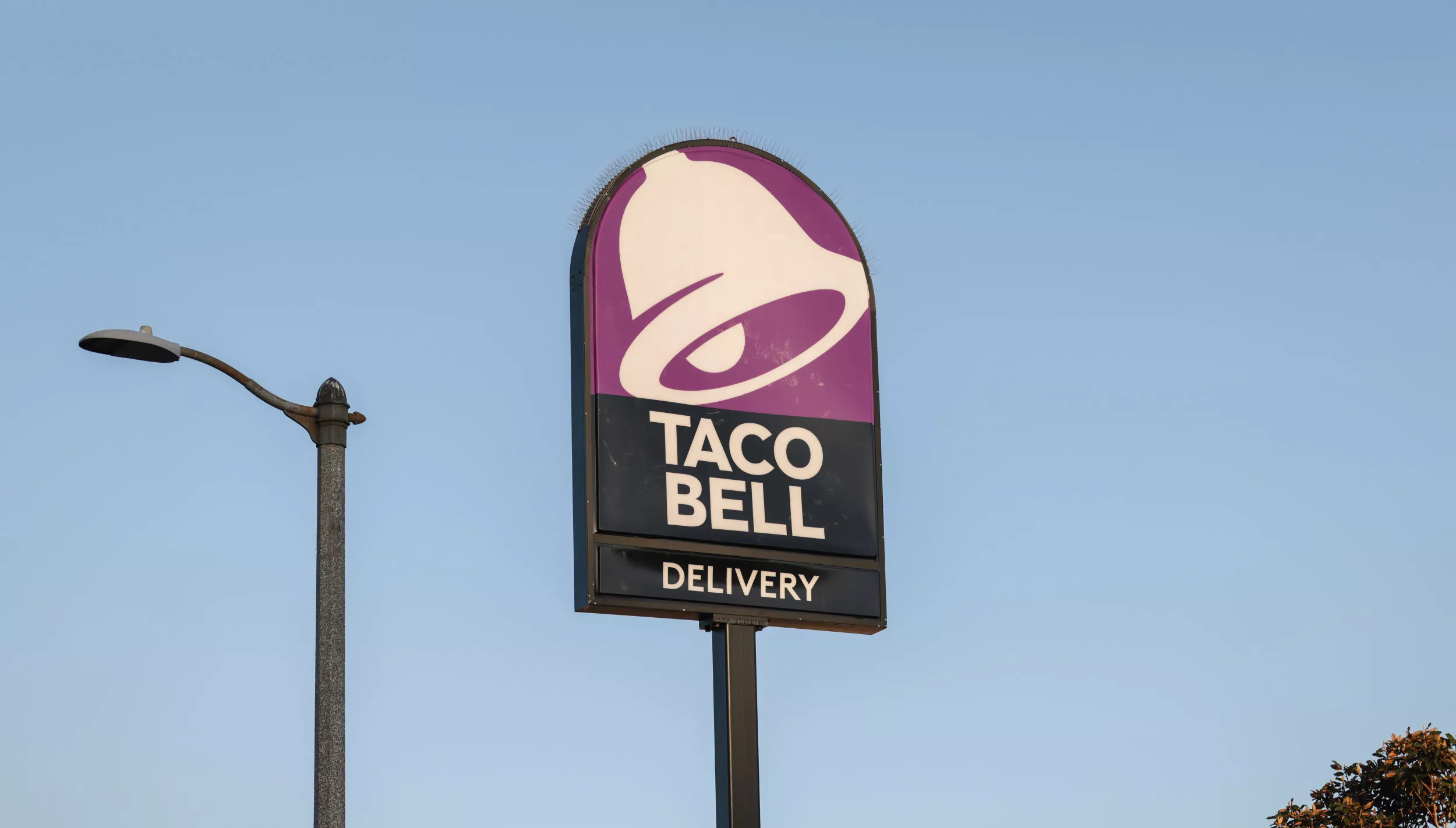 Investor's Inflation Rant Over $28 Taco Bell Meal Has Social Media Cackling - Vimarsana News