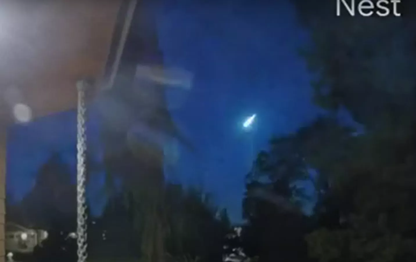 Watch Fireball From Meteor Burning in Night Sky Blaze Across West Coast - Vimarsana News