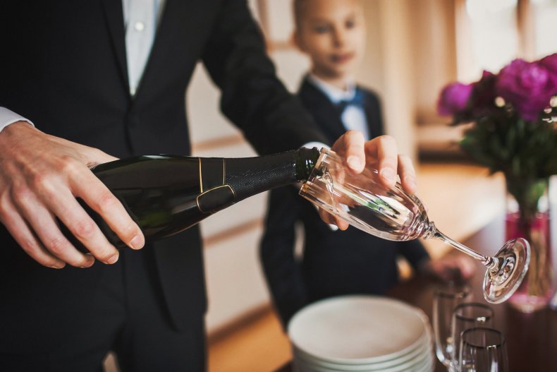 Bride Backed For Suggesting Guest Has ‘Alcohol Problem’ in Dry Wedding Tiff