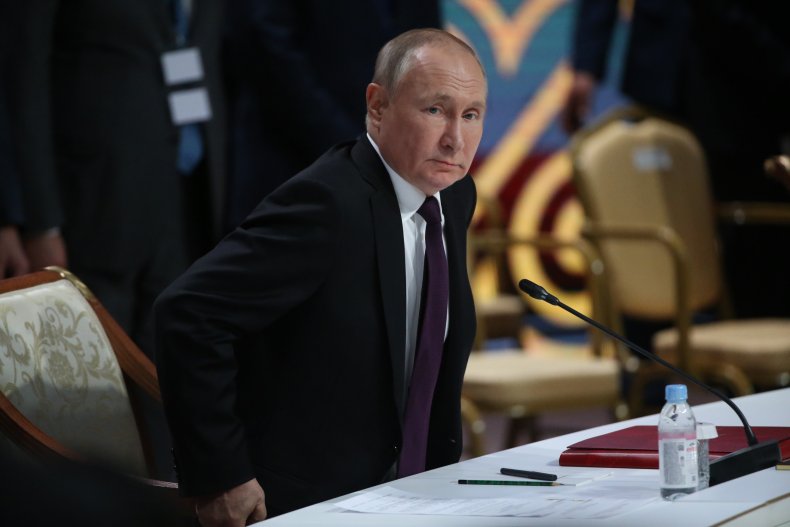 Putin threatens "global catastrophe" when NATO collides