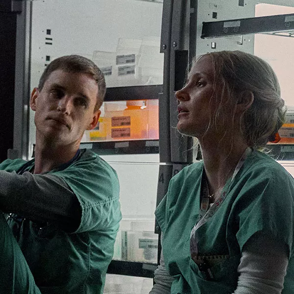 Jessica Chastain and Eddie Redmayne Say 'The Good Nurse' Won't 'Fetishize' True Story - Vimarsana News