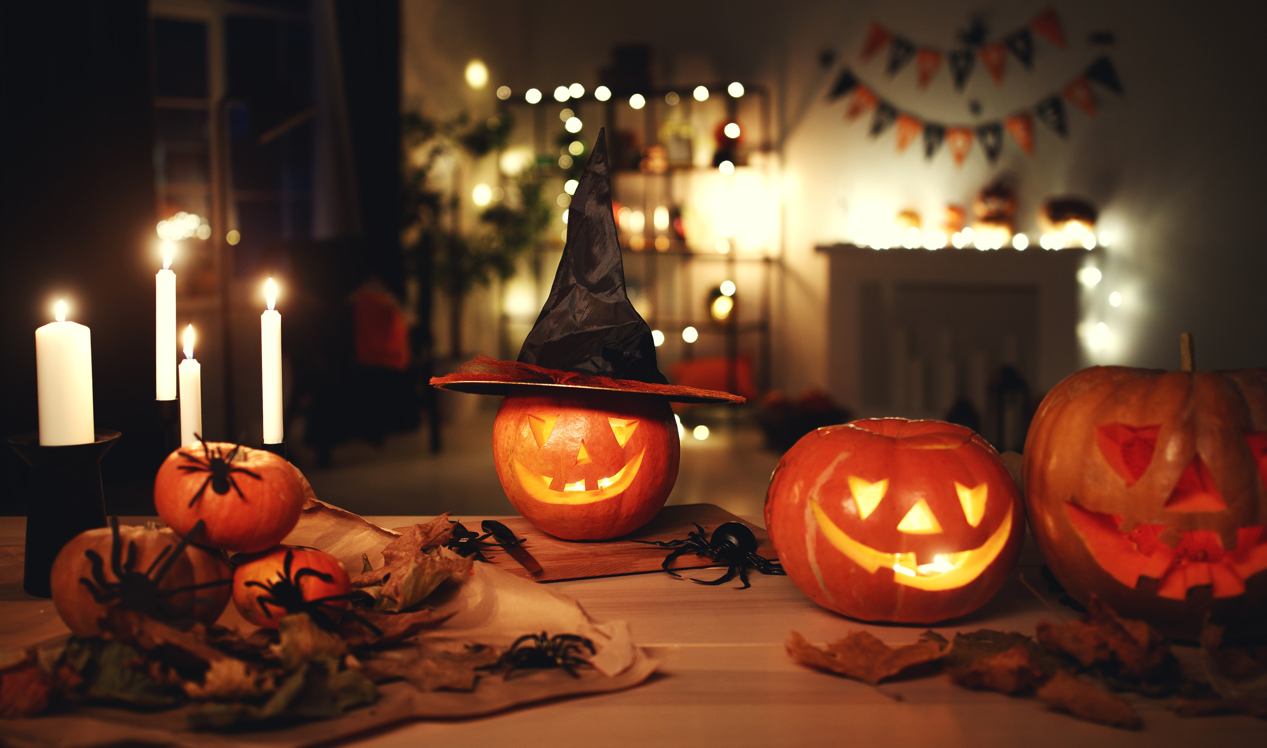 Last Minute Halloween Decor You Can DIY at Home