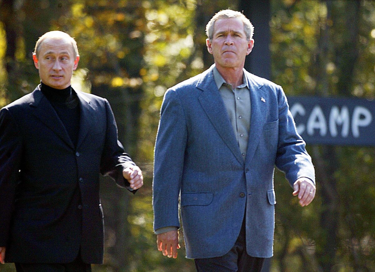Vladimir Putin and George Bush in 2003 