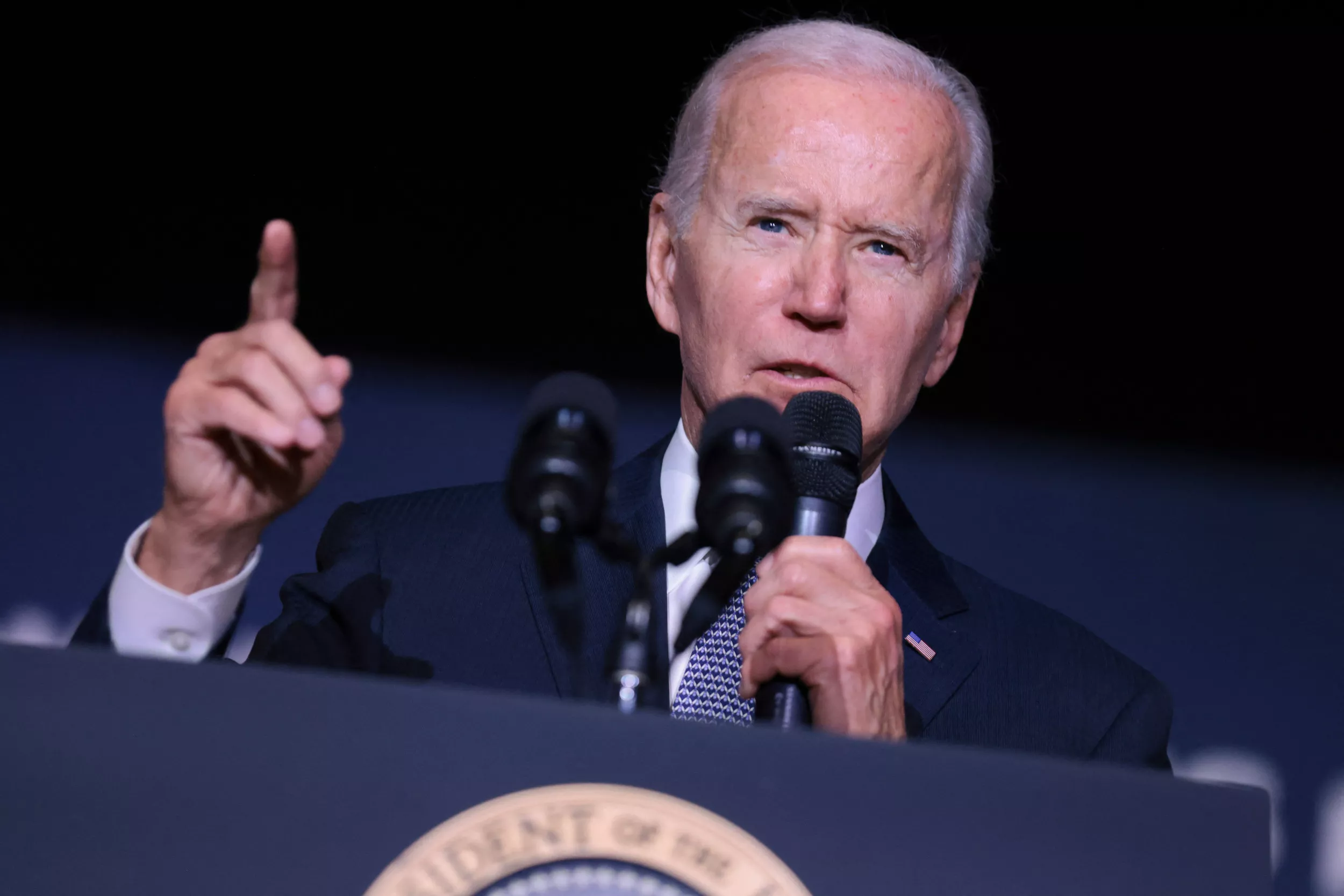 Democrat Candidates Trying to Separate Themselves From Biden: Buddy Carter - Vimarsana News
