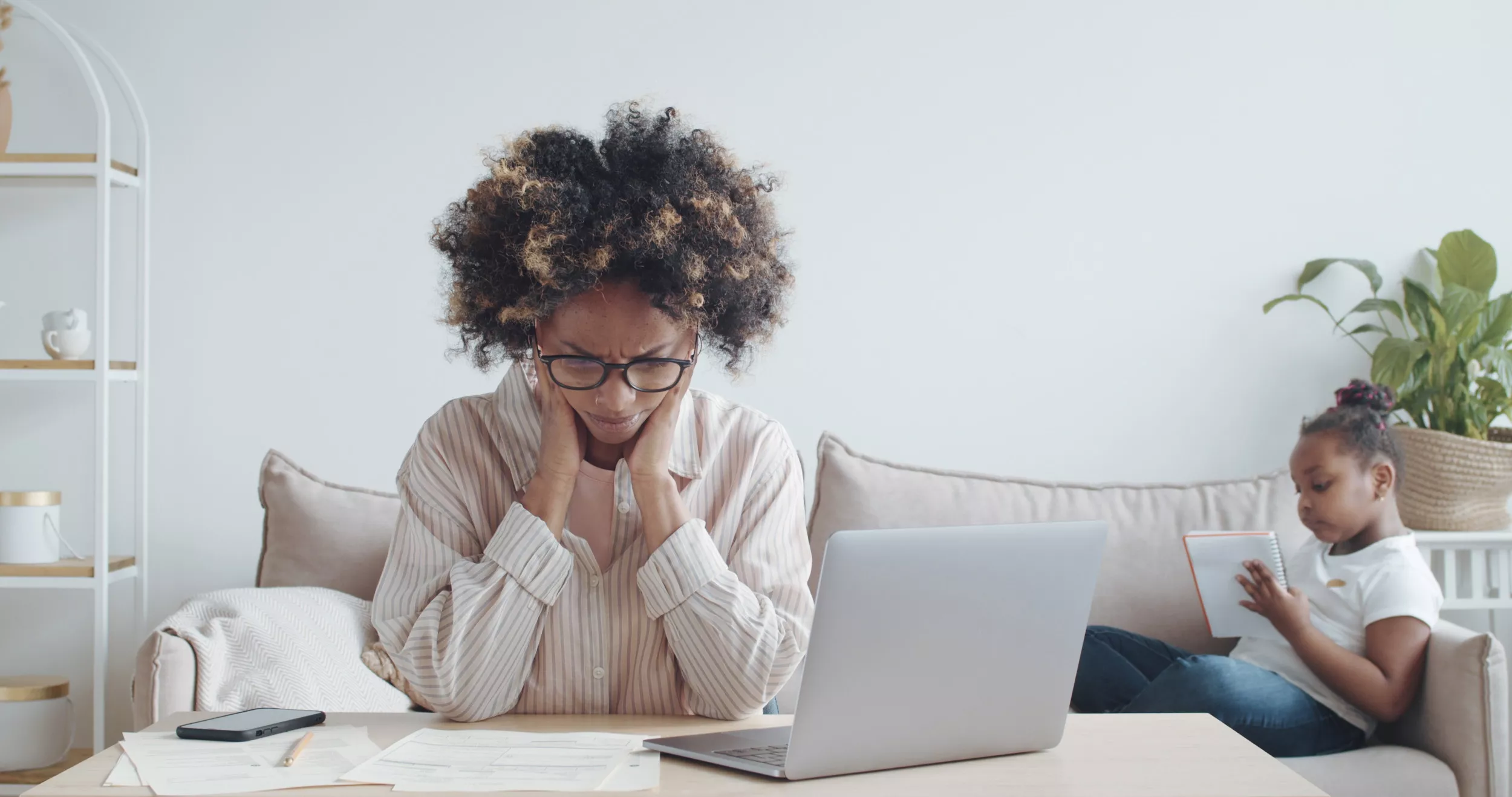 Aunt Backed for Not Wanting To Babysit Niece on Day Off - Vimarsana News