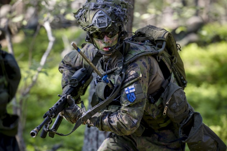 Finish soldiers train in the Stockholm archipelago
