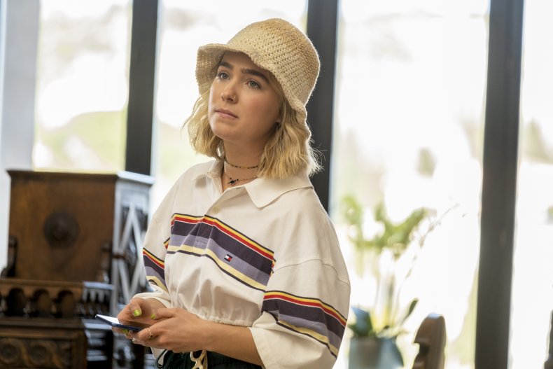 Haley Lu Richardson the white lotus