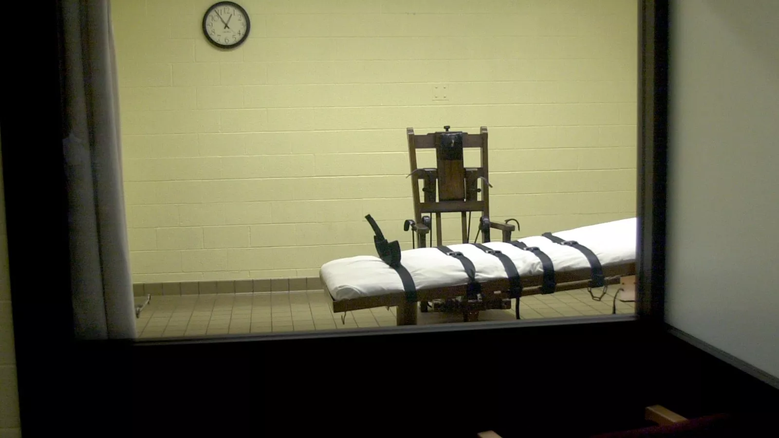 электрический стул death row
