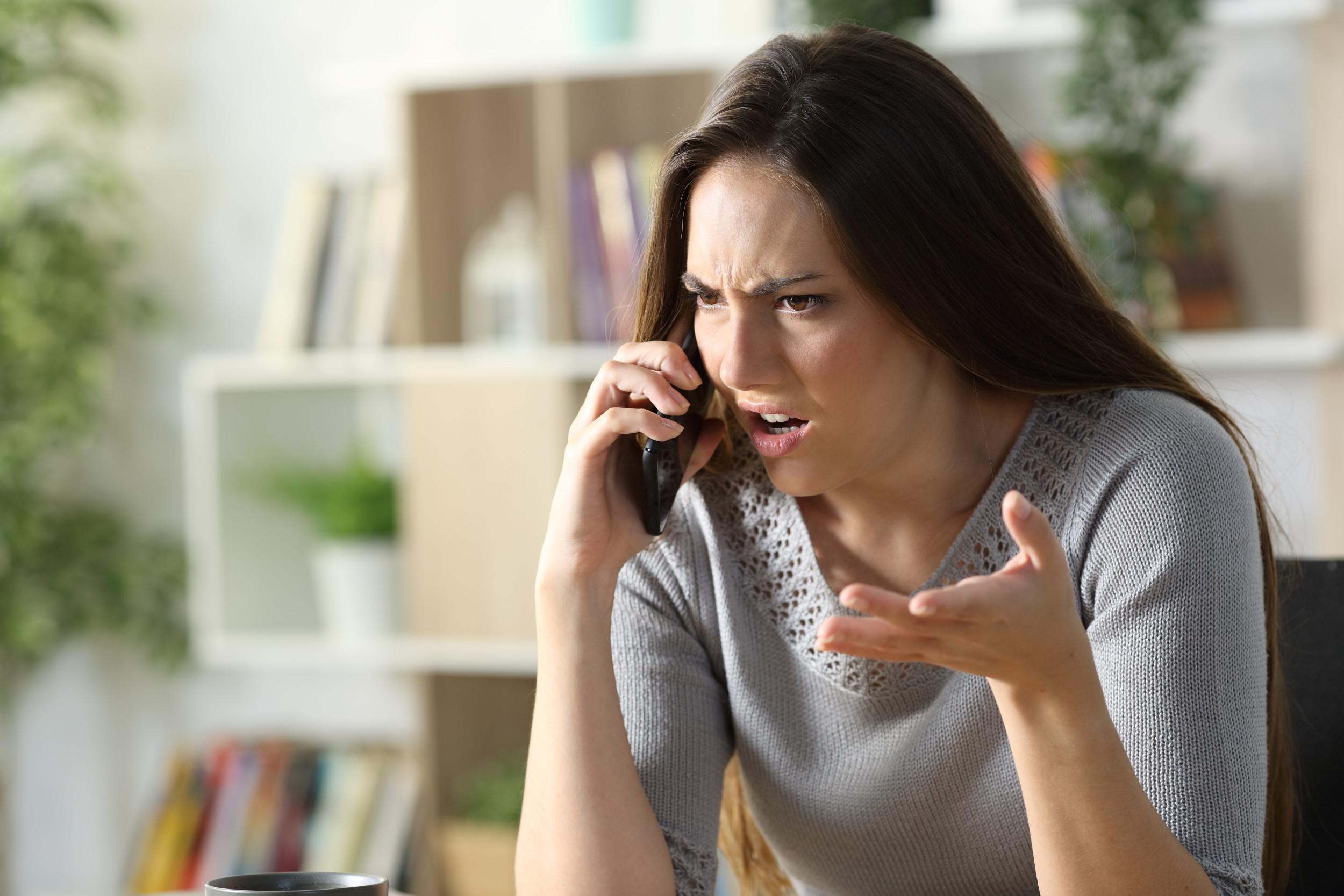 Woman Defended for Canceling $700 Wedding Gift for Now-Single Sister-in-Law