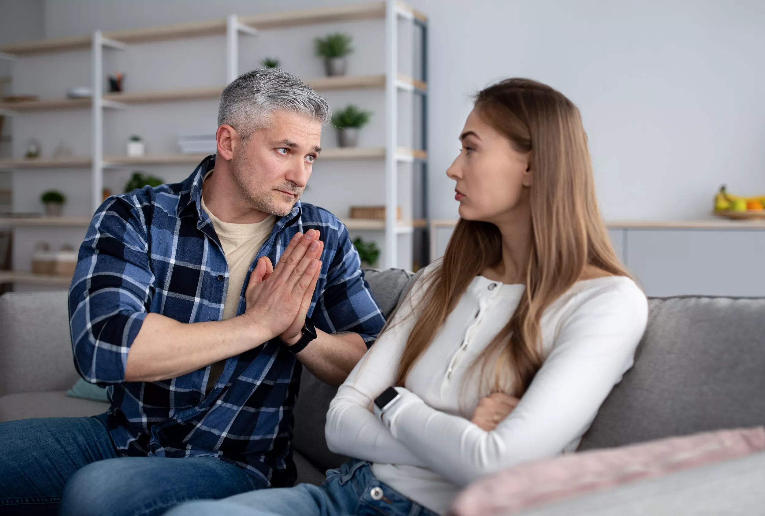Woman Told To Block Cheating Ex After He Tries To Reconcile 10 Years Later - Vimarsana News