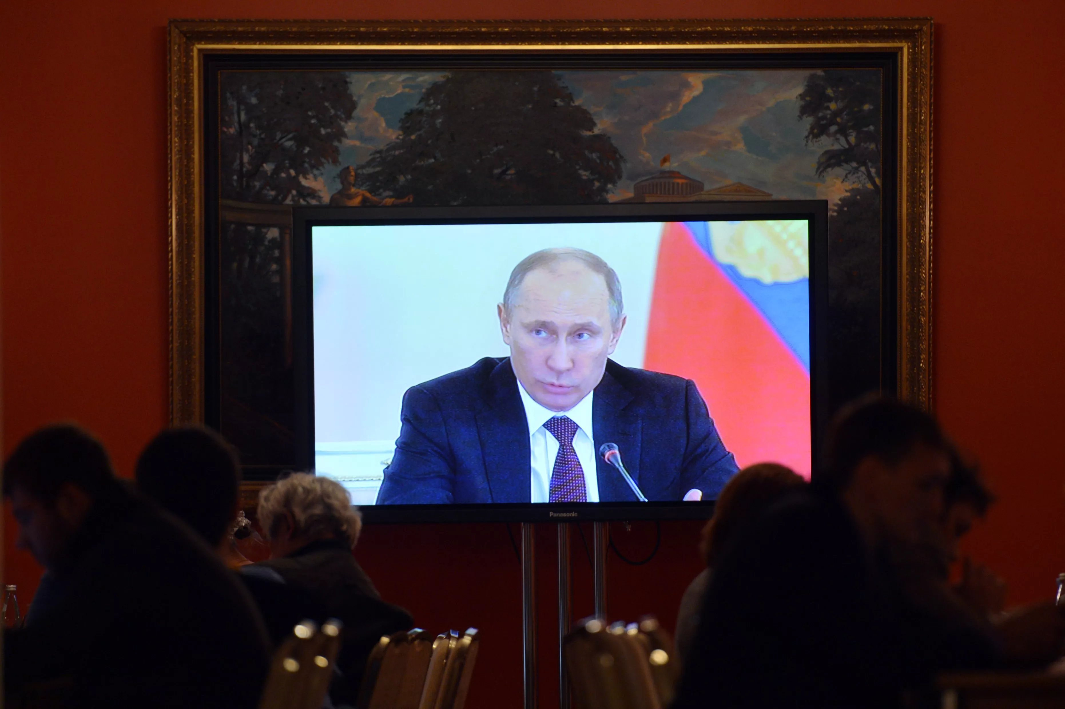 Russian TV Analyst Rooting for GOP Midterm Victory to Weaken Ukraine - Vimarsana News