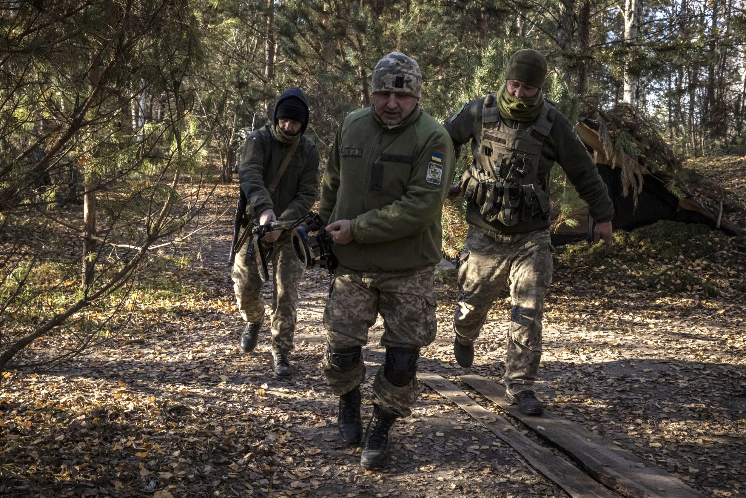 Russian Army Threatening to Shoot Deserters Amid Low Morale: U.K. - Vimarsana News