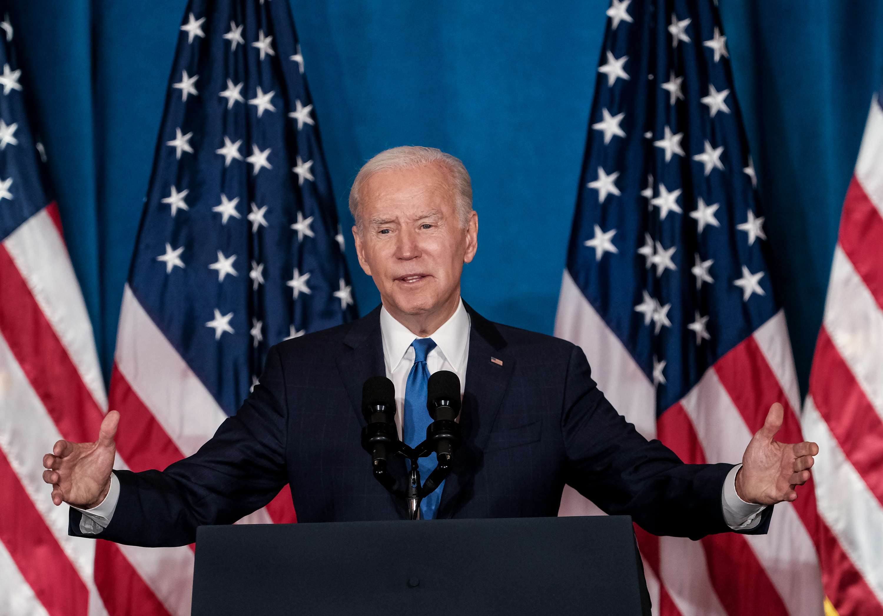 Biden Puts Fingers in His Ears as Recession Alarm Bells Ring Everywhere