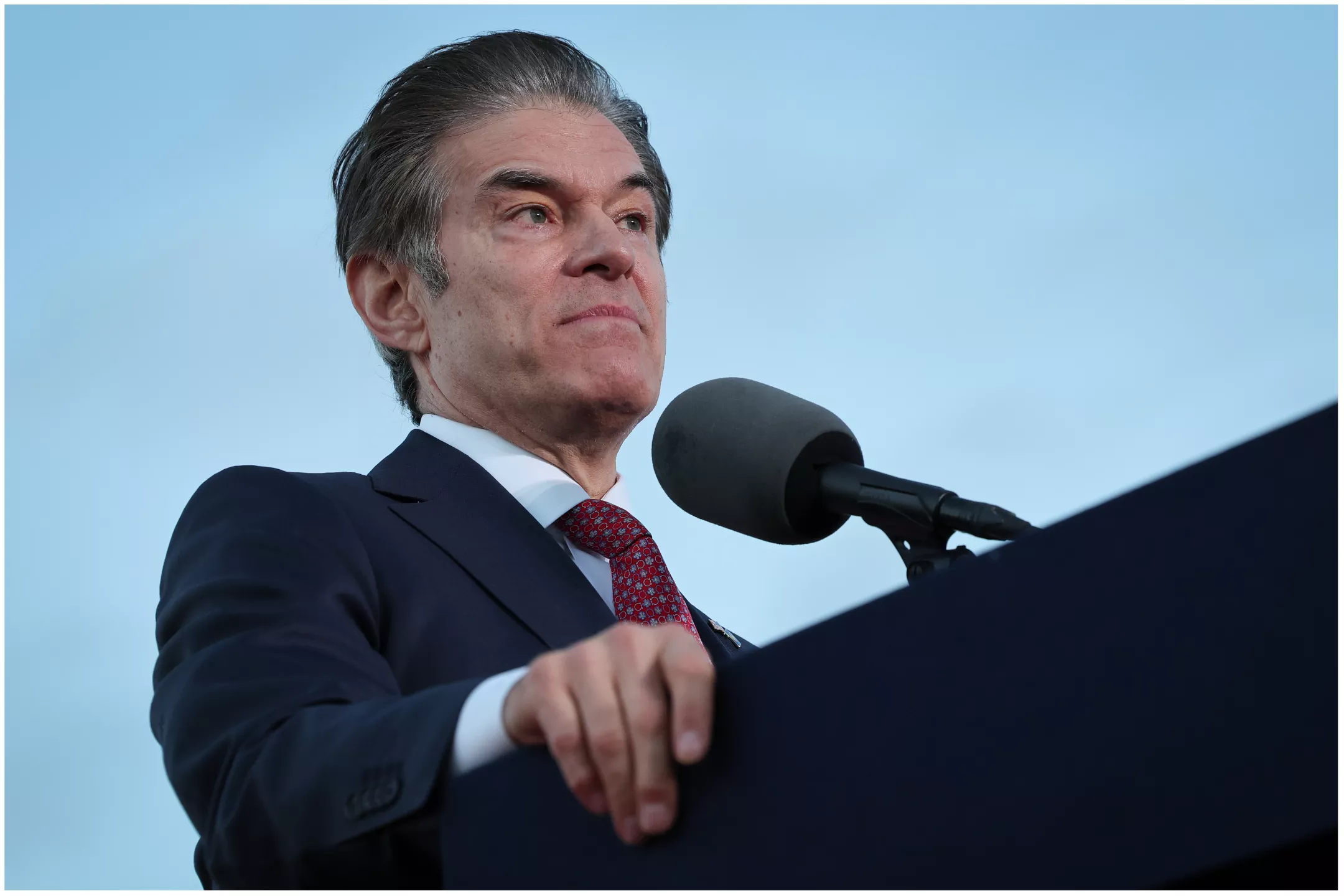 Dr. Oz Steelers Gaffe at Trump Rally Sparks Mockery Online - Vimarsana News