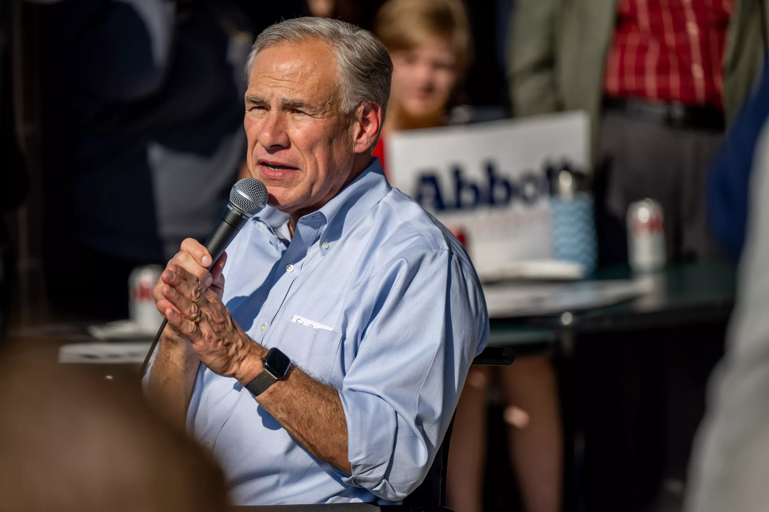 Six-Figure Campaign Ad Rips Abbott on Uvalde Shooting Days Before Midterm - Vimarsana News
