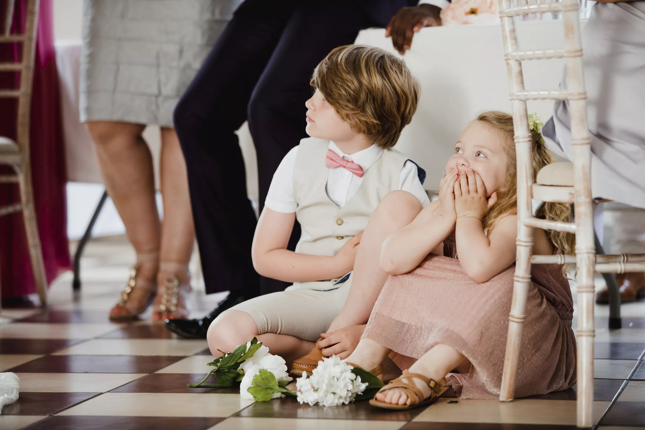 Mom Furious Over Wedding Invite Not Including Her Kids Sparks Debate - Vimarsana News