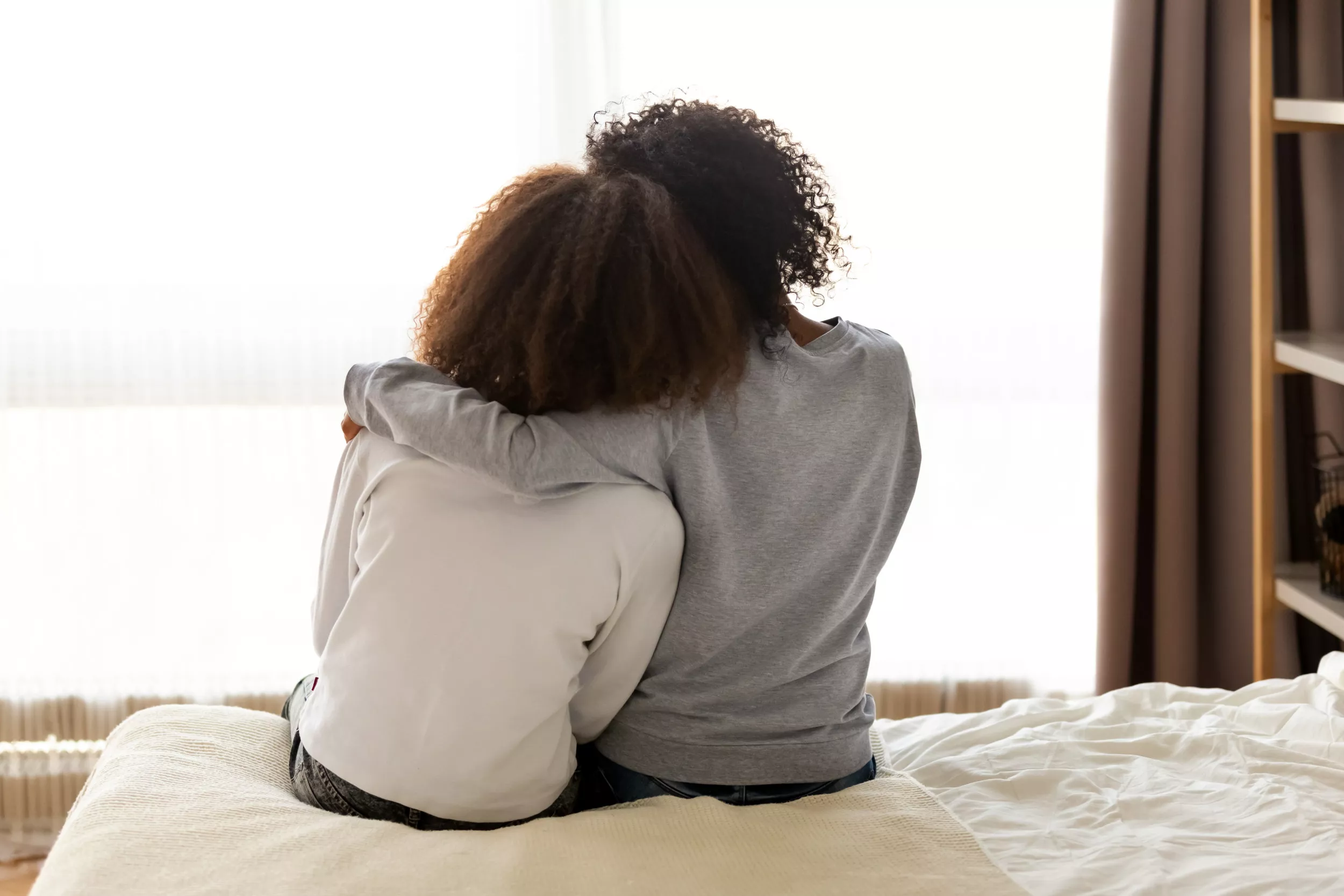 Parent Defended for Her Response to Her Daughter Coming Out: 'Good Job Mom' - Vimarsana News