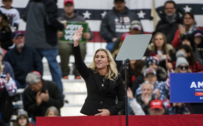 Marjorie Taylor Greene Tweet Voti intermedi Biden