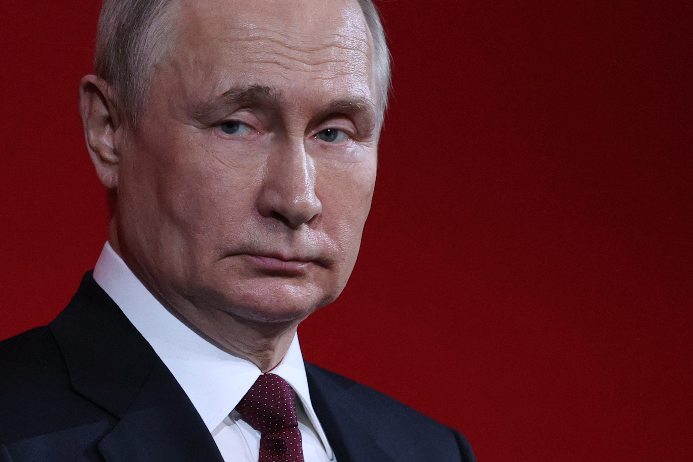 Vladimir Putin Might Avoid Speaking To Public Amid Ukraine Disaster Report