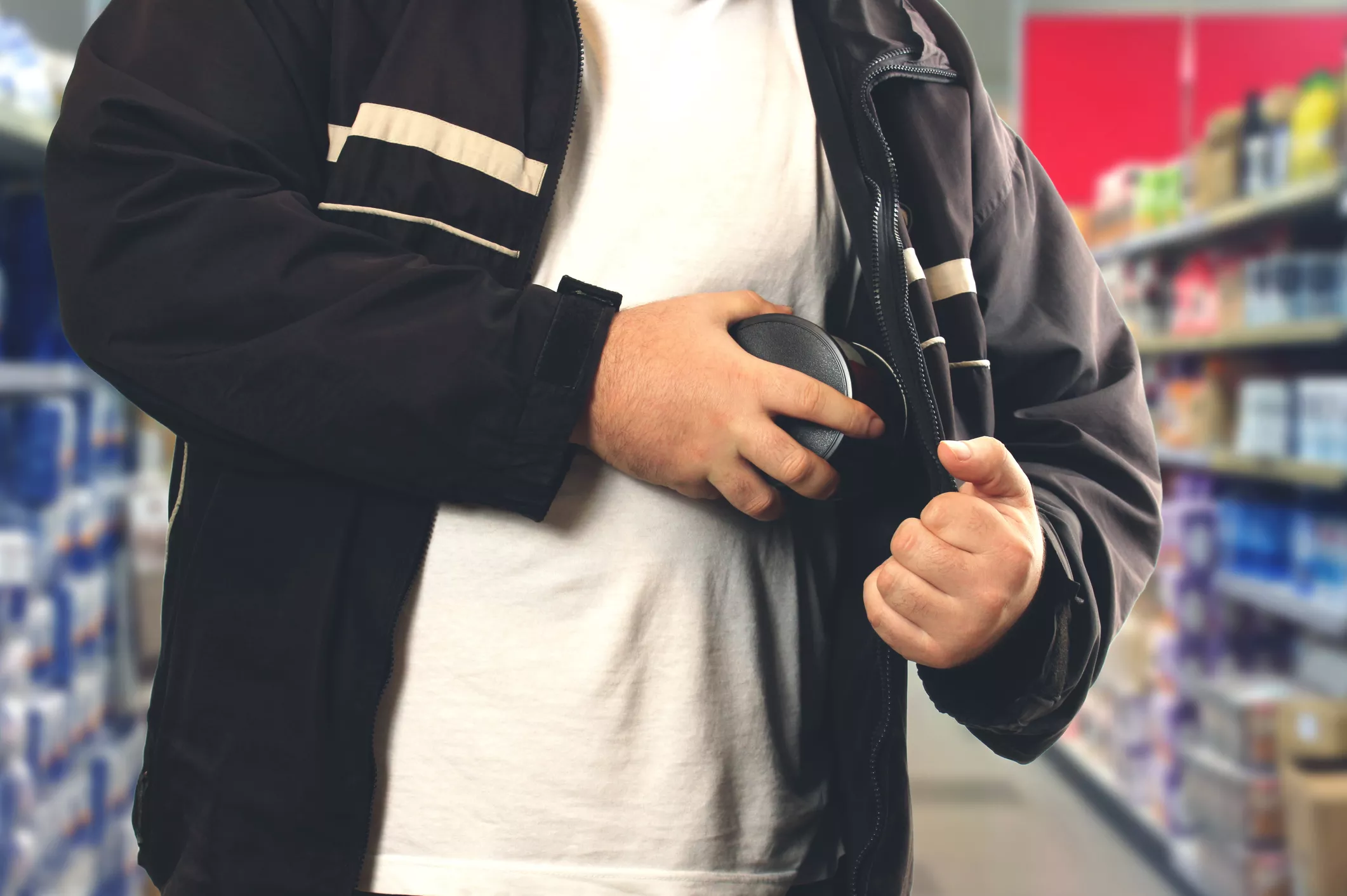 Man With Stolen Eggnog Hidden in Pants Accused of Punching Store Security - Vimarsana News