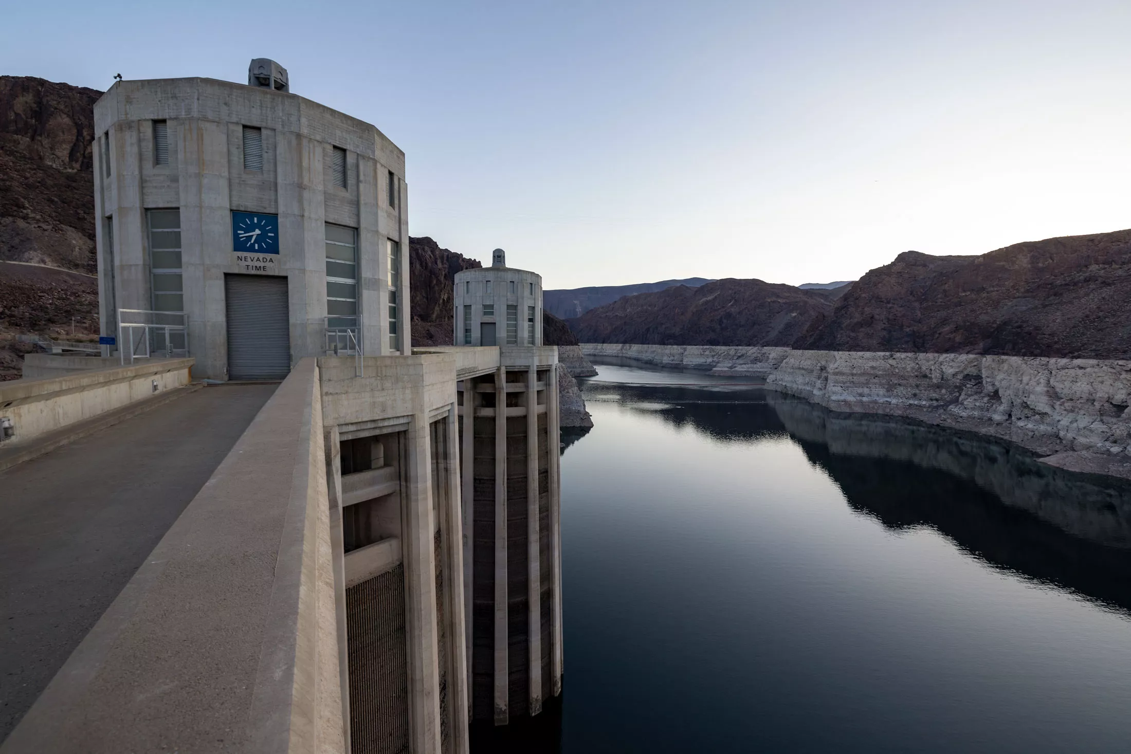 Hoover Dam Brings Electricity to 1.3 Million—It's At Risk of Shutting Down - Vimarsana News