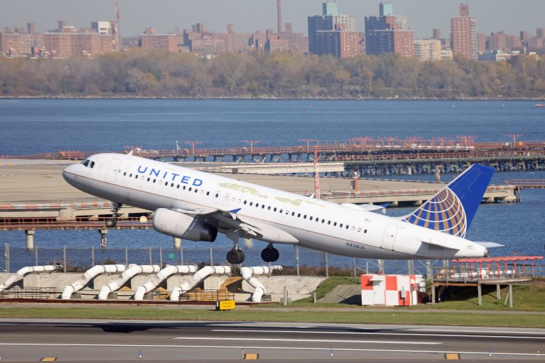 United Requires Two Clicks For Delay Data