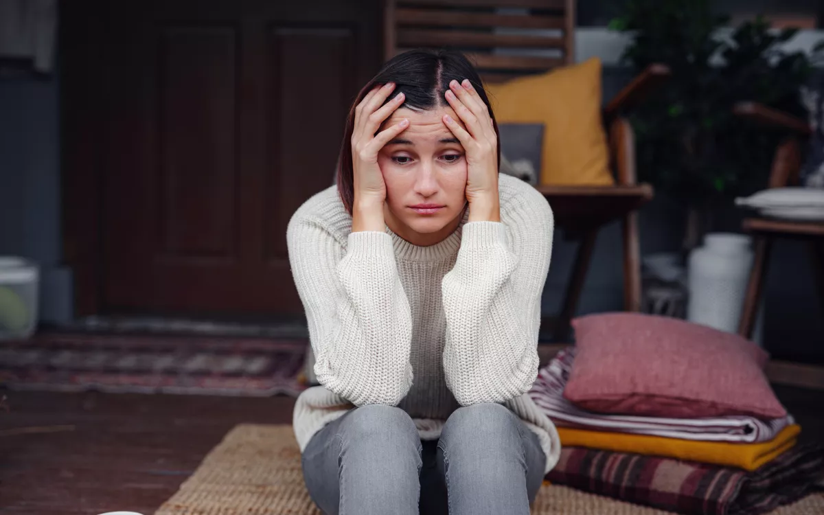 Woman Refusing To Expose Wealthy Husband Cheating Sparks Concern: 'Get Out' - Vimarsana News