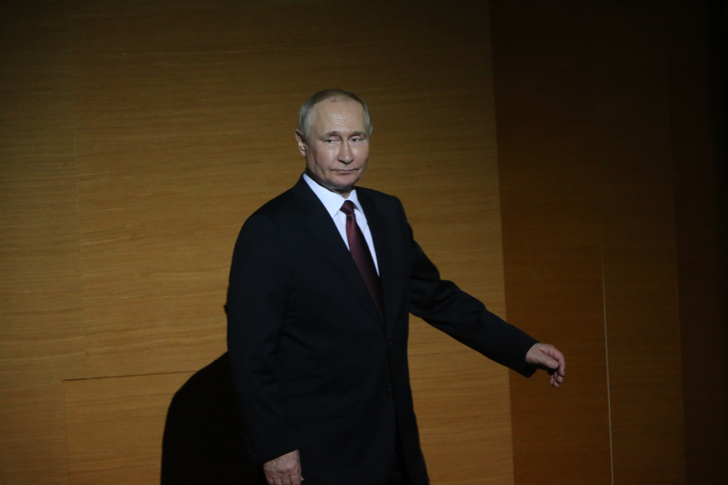 Russia Elites in Secret Talks to Get Rid of Putin: Ex-Ukraine Official