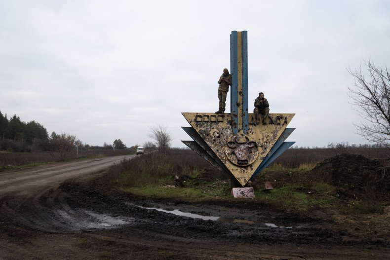 Russia Reinforcing Border Near Kharkiv