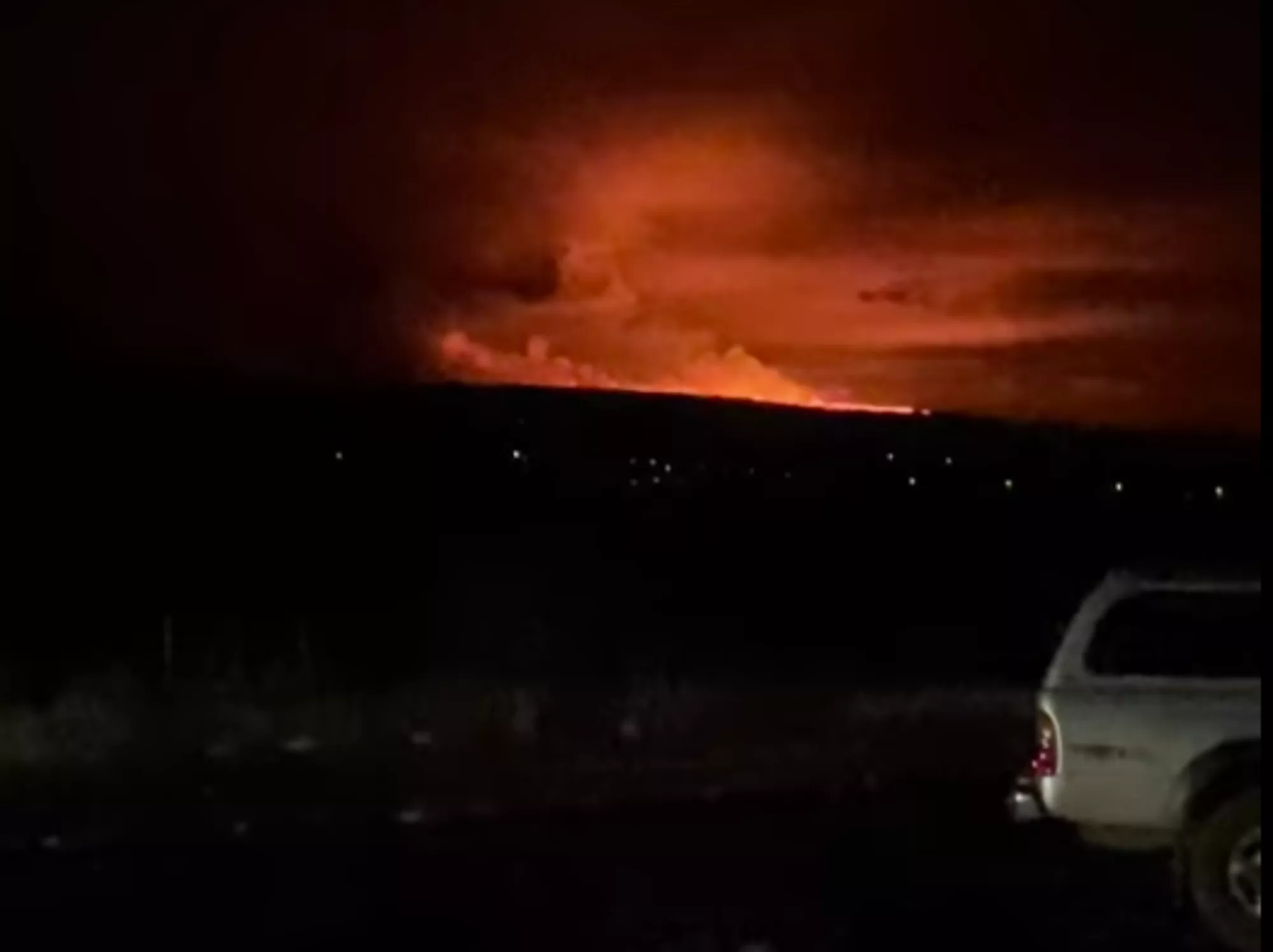 'Gnarly, Beautiful…an Island That's Alive': Watch Lava Flow From Mauna Loa - Vimarsana News
