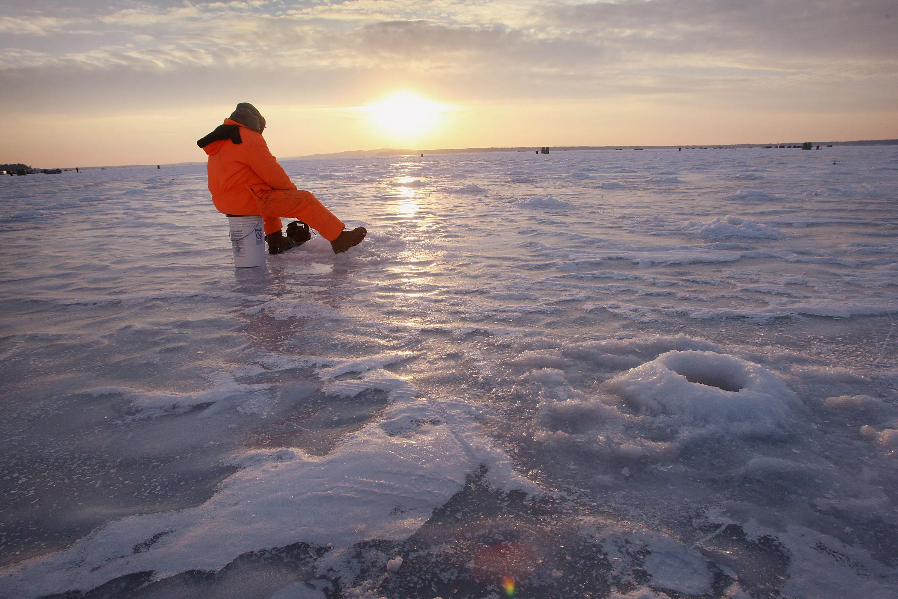 Over 100 People Stranded on Large Ice Chunk After It Breaks Free on Lake - Vimarsana News