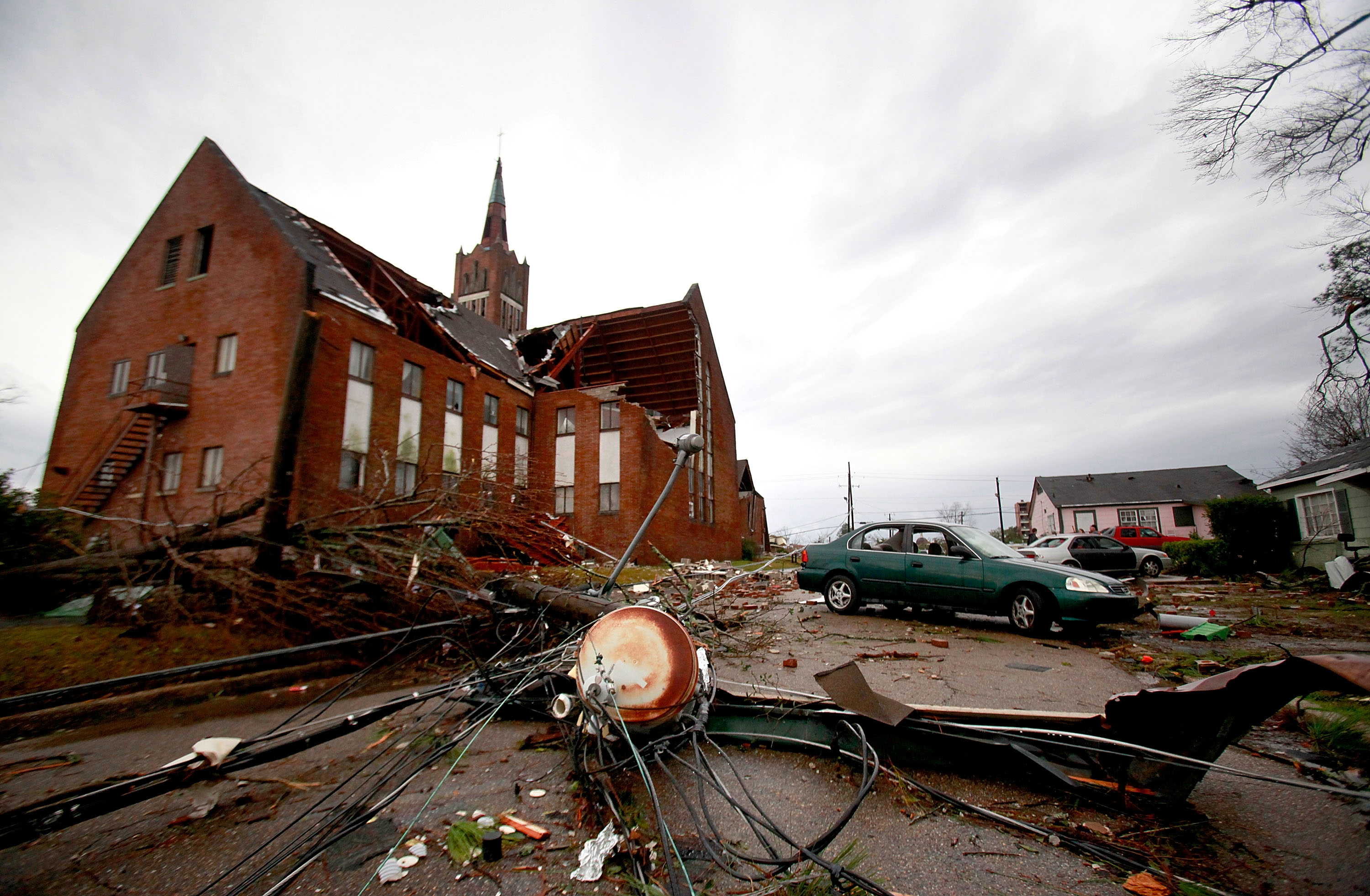 Chilling Videos, Photos Show Tornadoes Wreaking Havoc Across The South ...