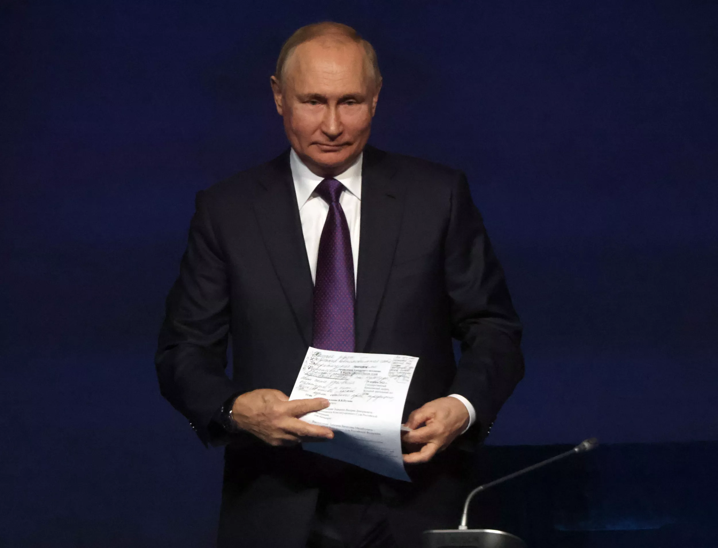 What Putin's New 'Foreign Agents' Law Means For Dissenters in Russia - Vimarsana News