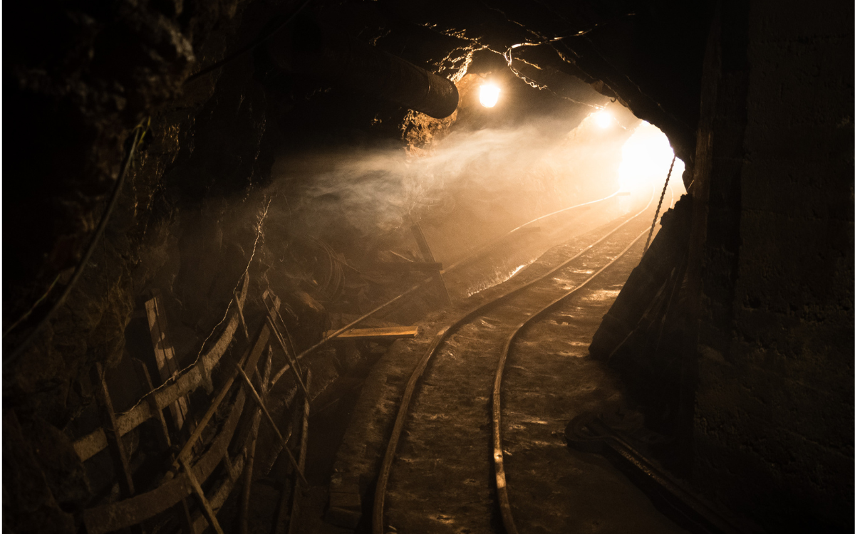 Stunning Photographs Explore Deep Inside Iron Ore Mine Closed 57 Years Ago