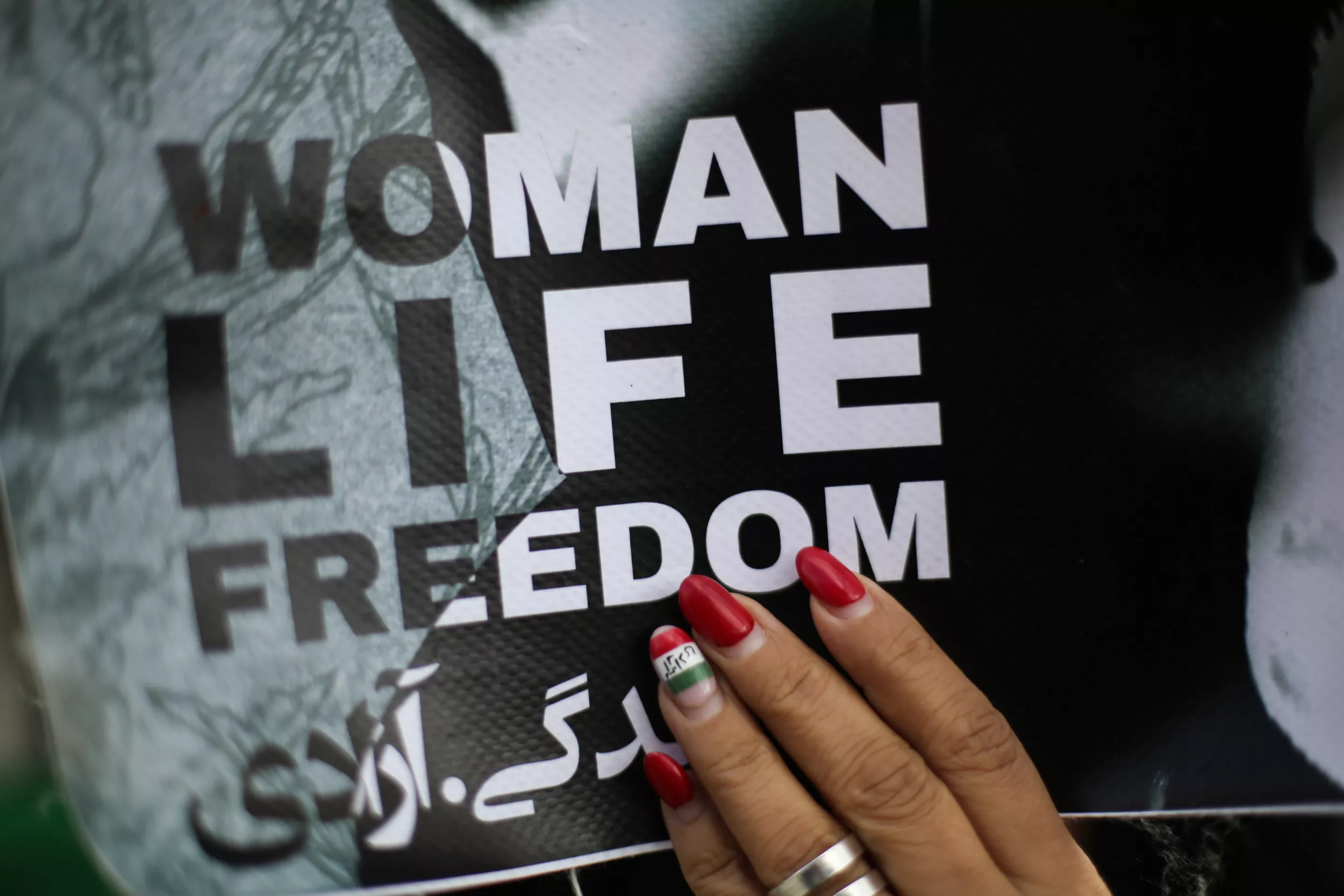 Protesters Claim Mass Sexual Abuse in Iranian Prisons by Regime: Report - Vimarsana News