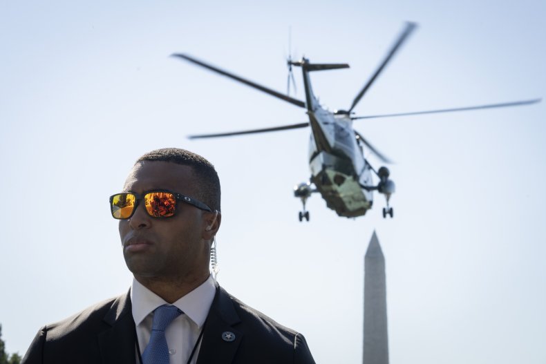A Secret Service Agent Pictured in D.C.