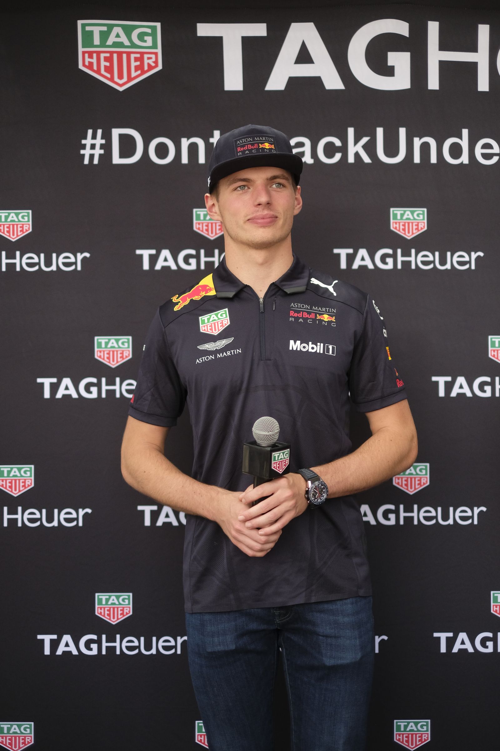 tag heuer connected modular 45 aston martin red bull racing