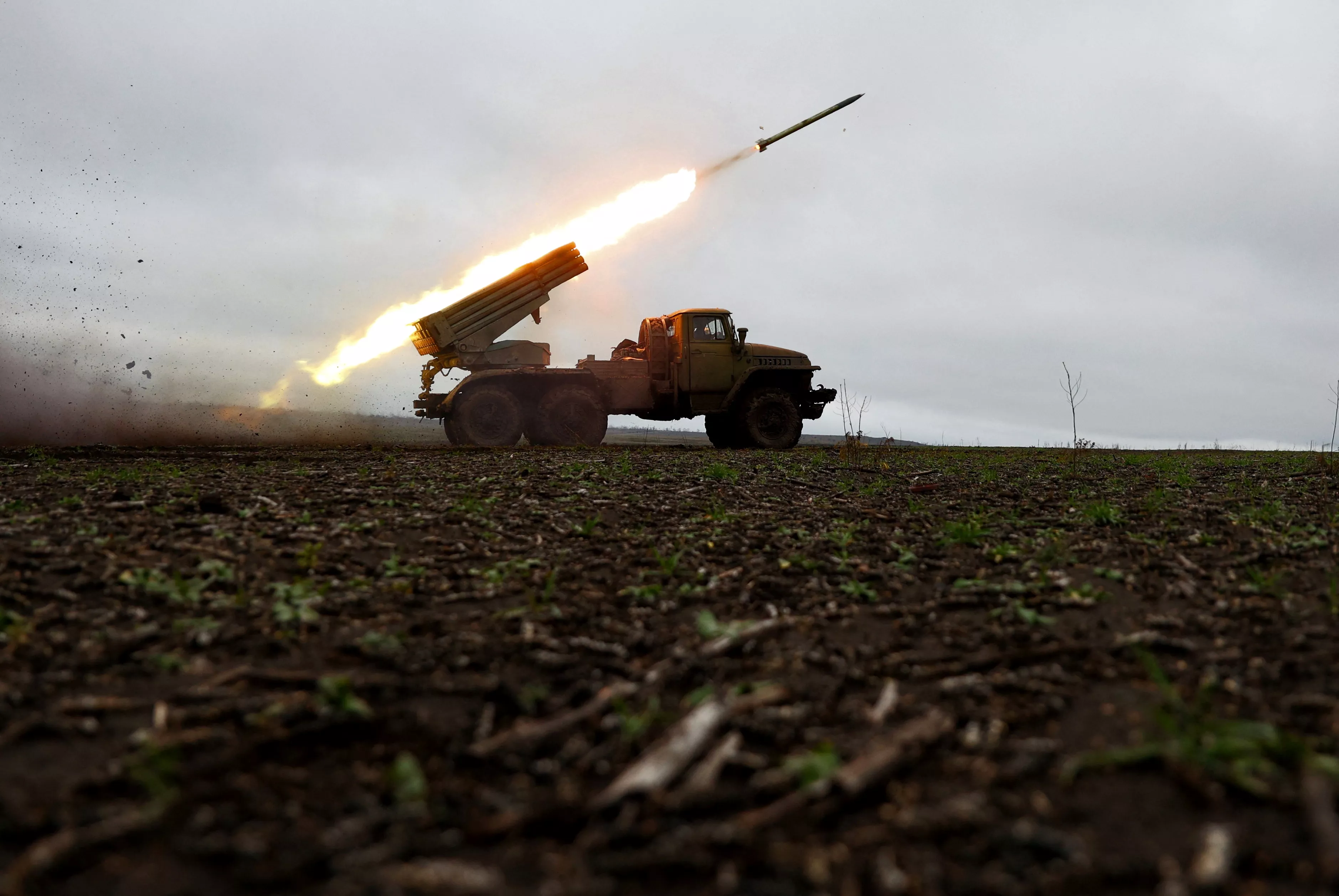 Russian Tanks, Artillery Bombard Bakhmut Area As Trench Fighting Rages On - Vimarsana News