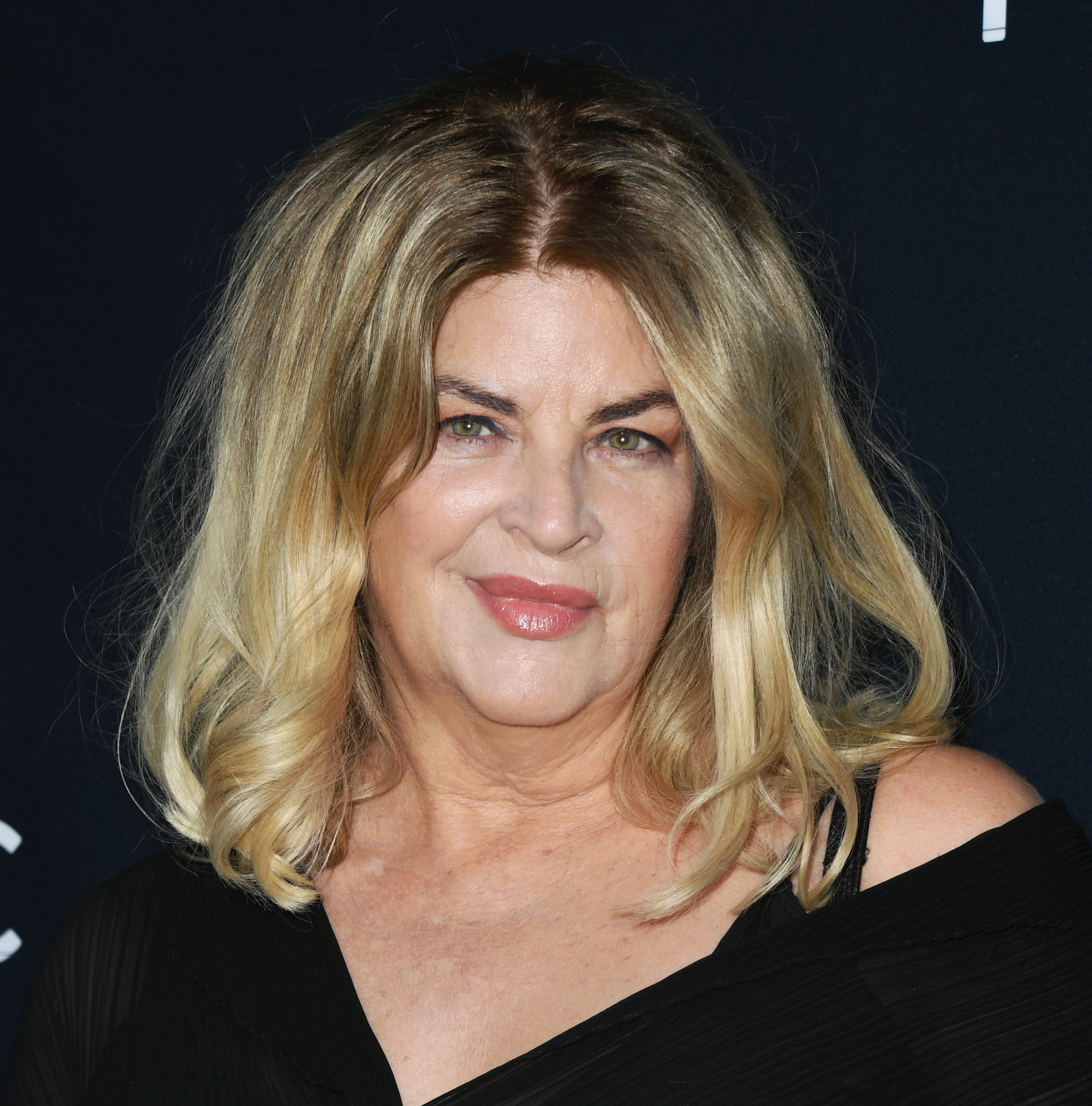 Kirstie Alley's Best Roles, Life In Photos As 'Cheers' Star, 71, Dies